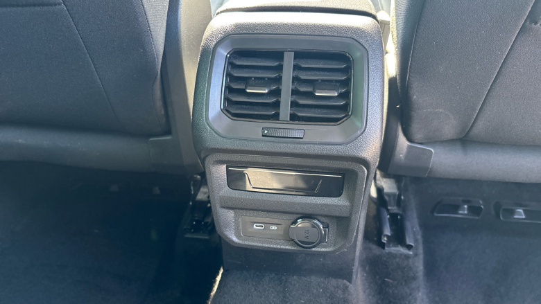 Volkswagen Tiguan 1.5 TSI Life 5dr Petrol Estate